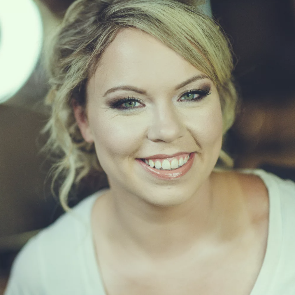 Portrait of Dr. Leah Mayo